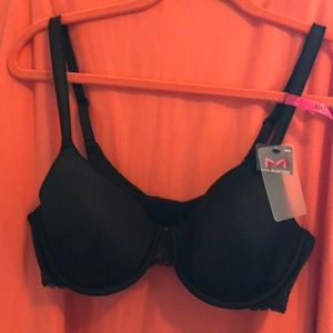 New Black Maidenform Bra.  2020